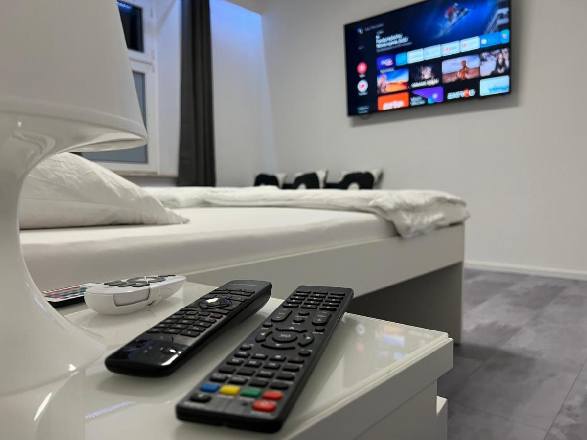 Freshly Renovated City Apartments Essen Kitchen Wifi Near Duesseldorf Airport المظهر الخارجي الصورة
